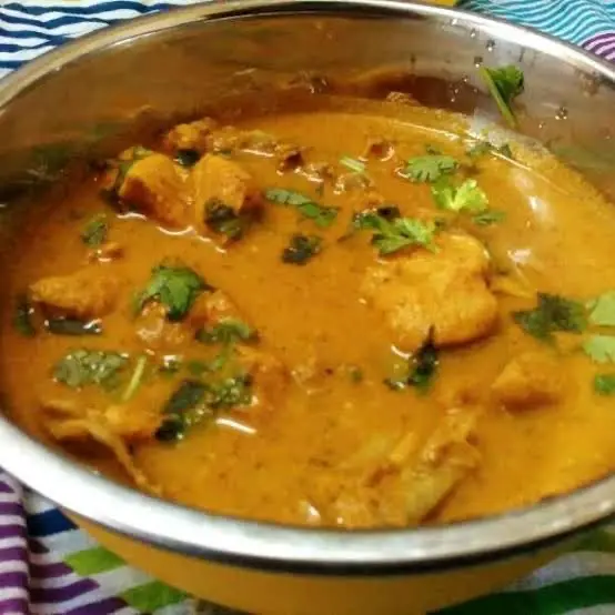 A cook's photo of Chicken Salna