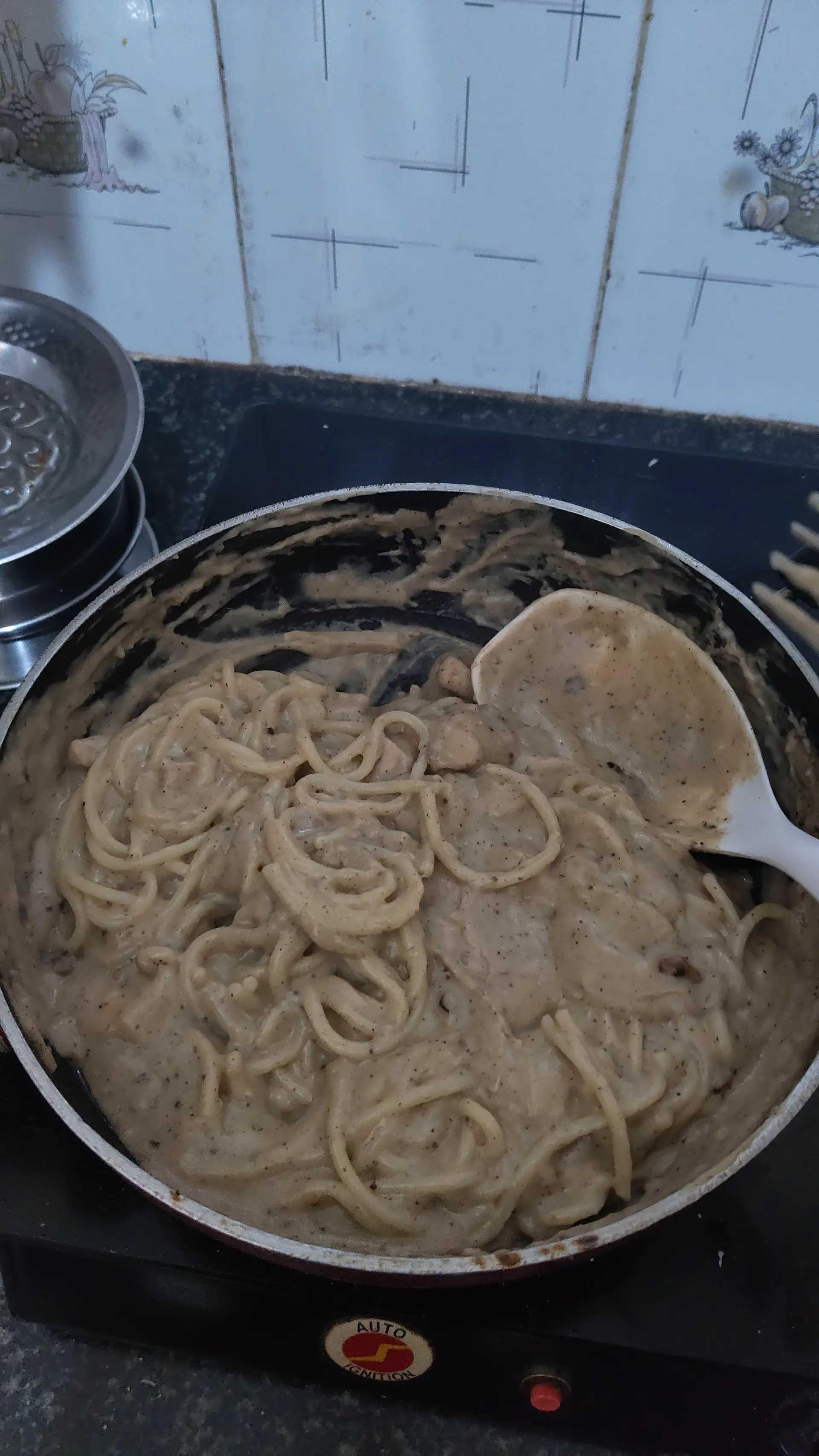 A cook's photo of White Sauce Chicken Pasta