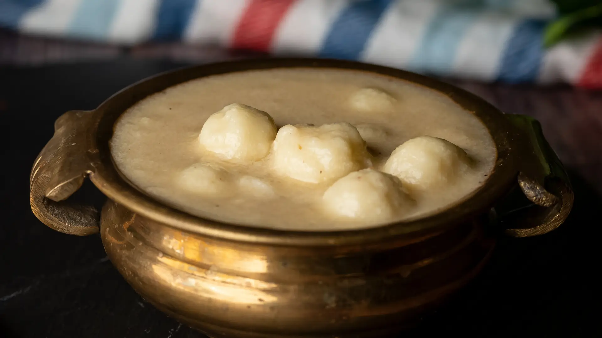 Paal Kozhukattai