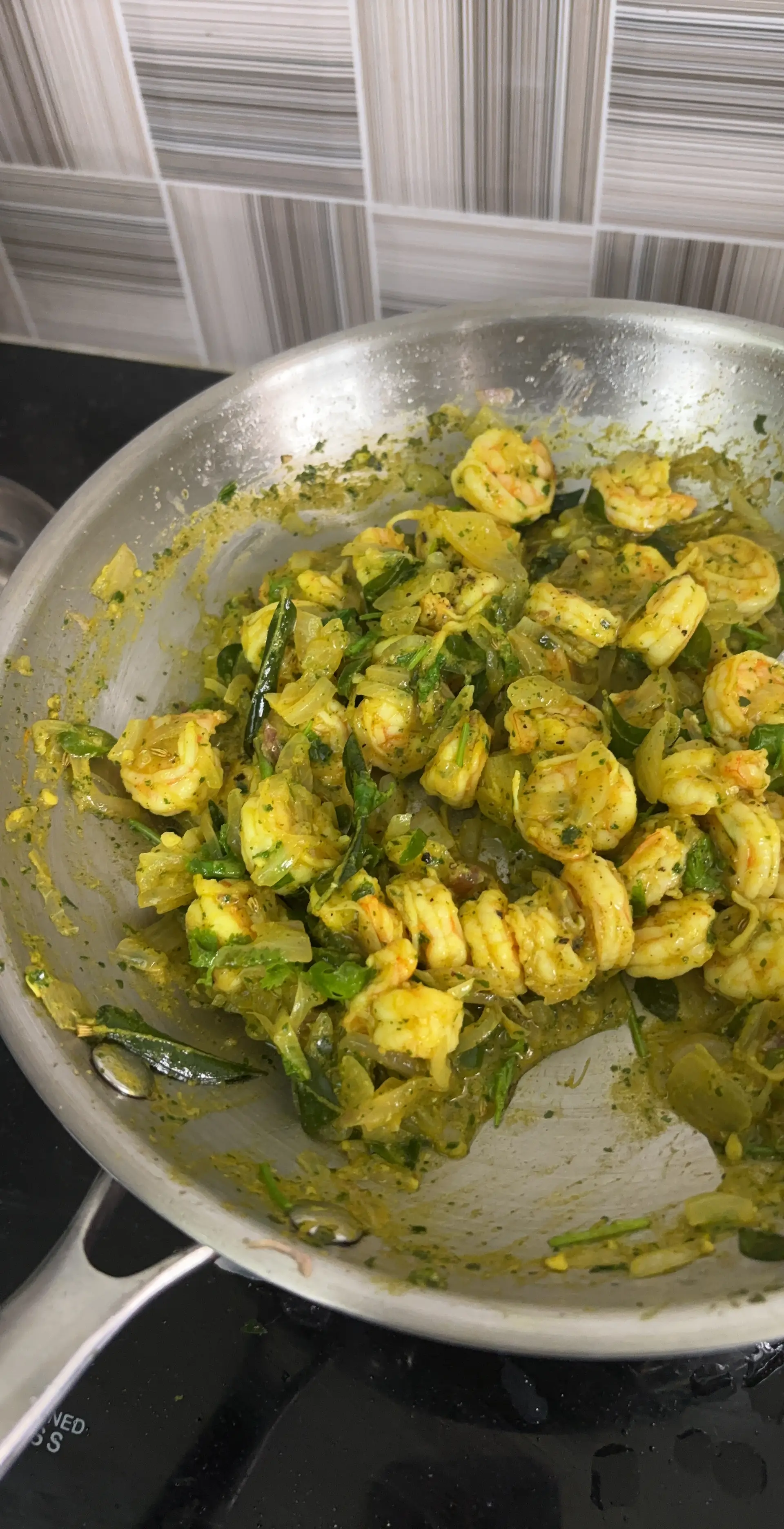 A cook's photo of Curry Leaf Prawn