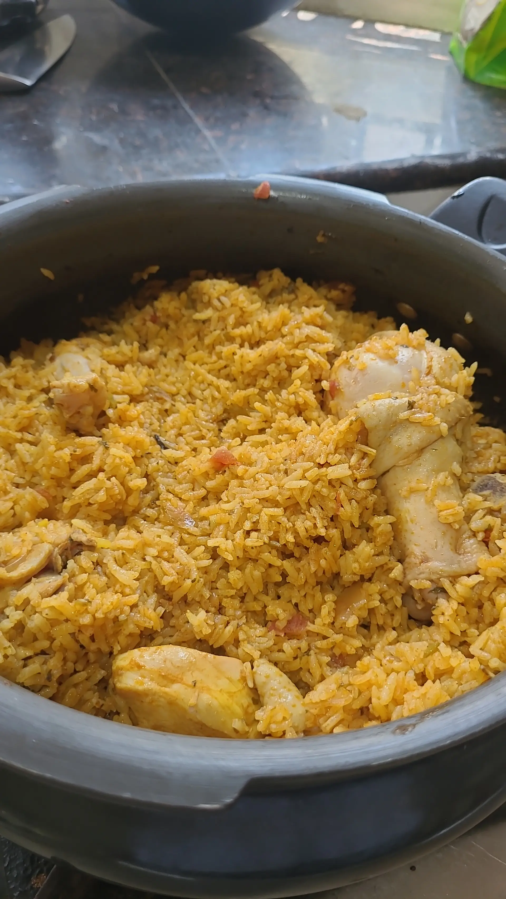 A cook's photo of Cookd Ambur Chicken Biryani (open pot)