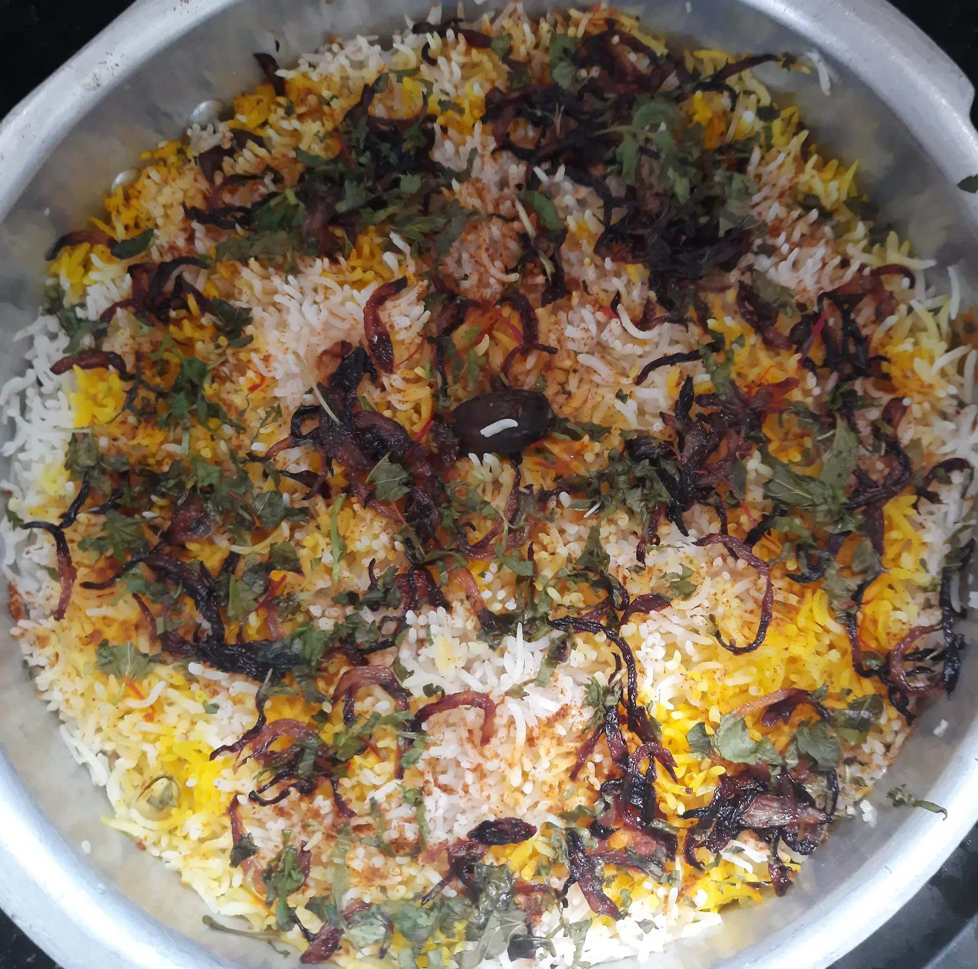 A cook's photo of Hyderabad Chicken Biryani