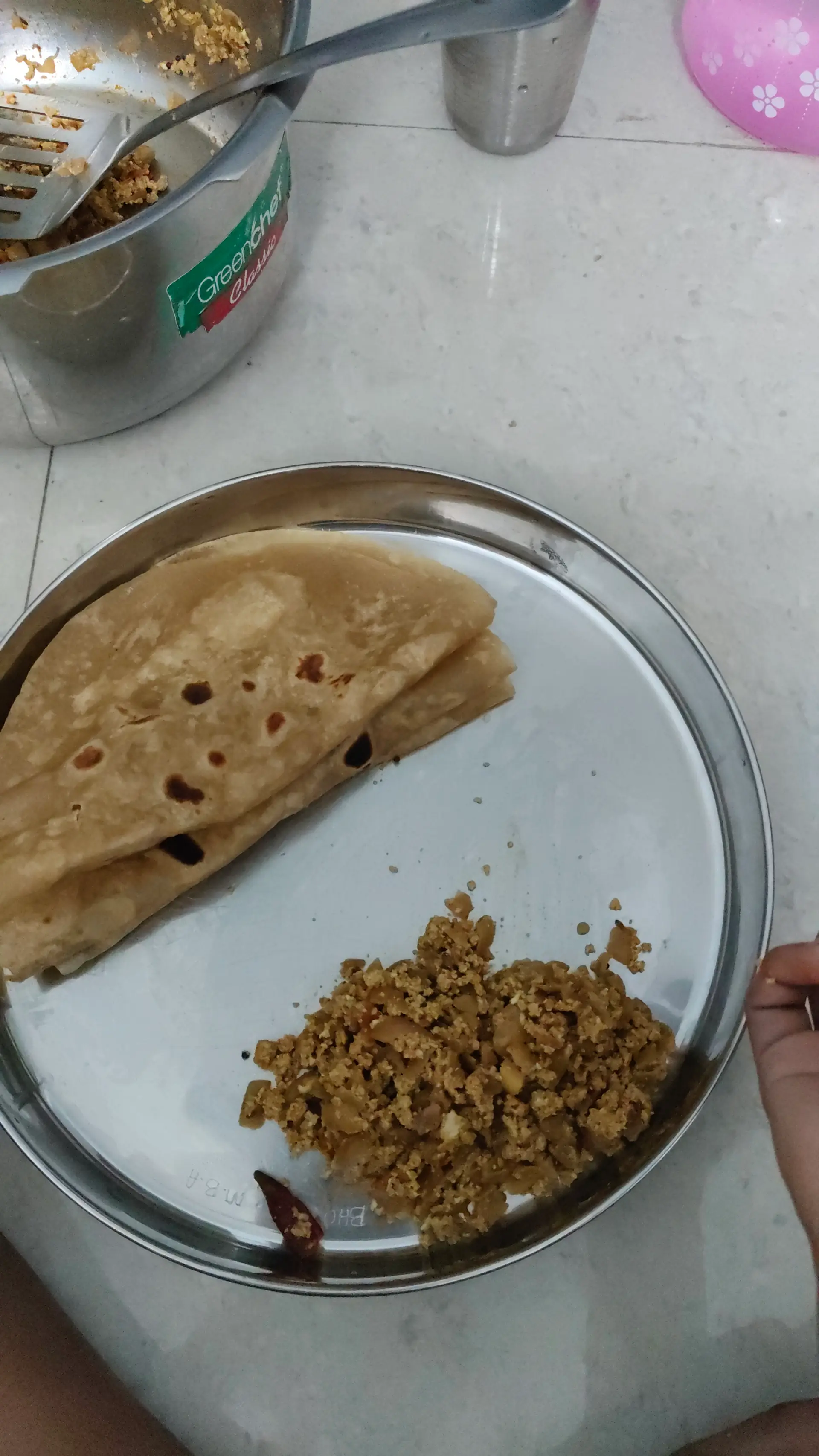 A cook's photo of Muttai Thakkali