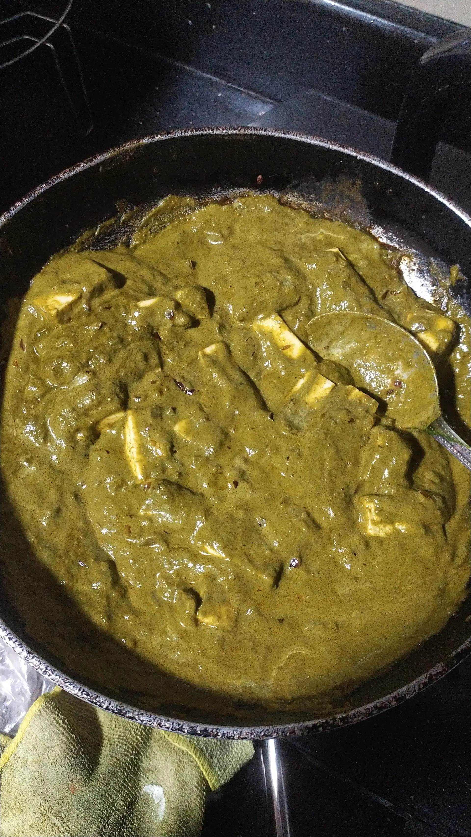 A cook's photo of Lasuni Palak Paneer