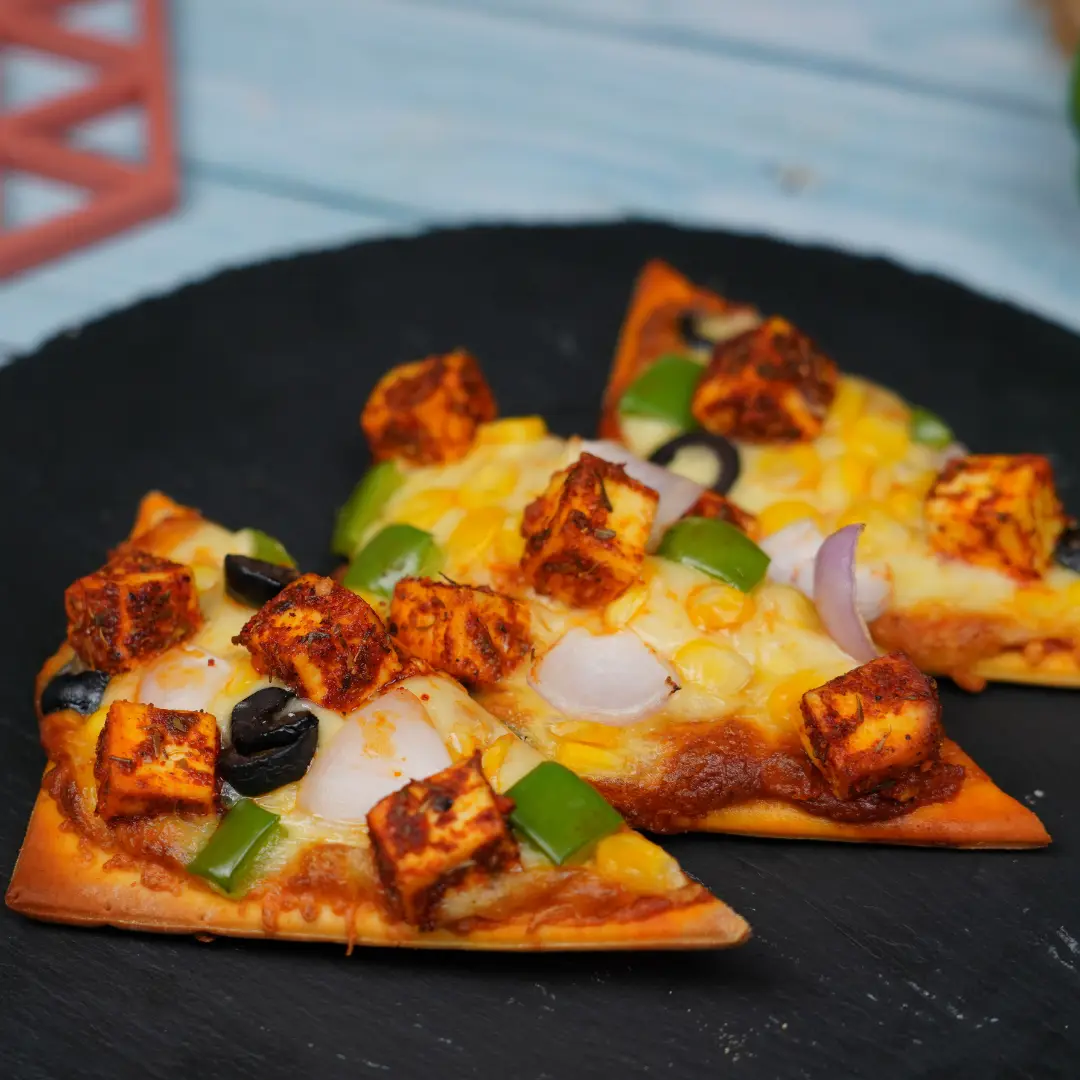 Tandoori Paneer Pizza