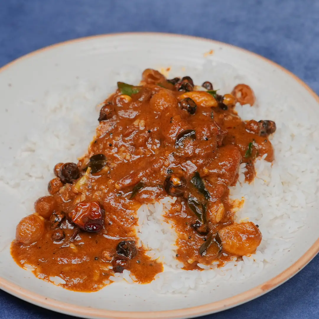 Cookd Kalyana Vatha kulambu (with coconut)