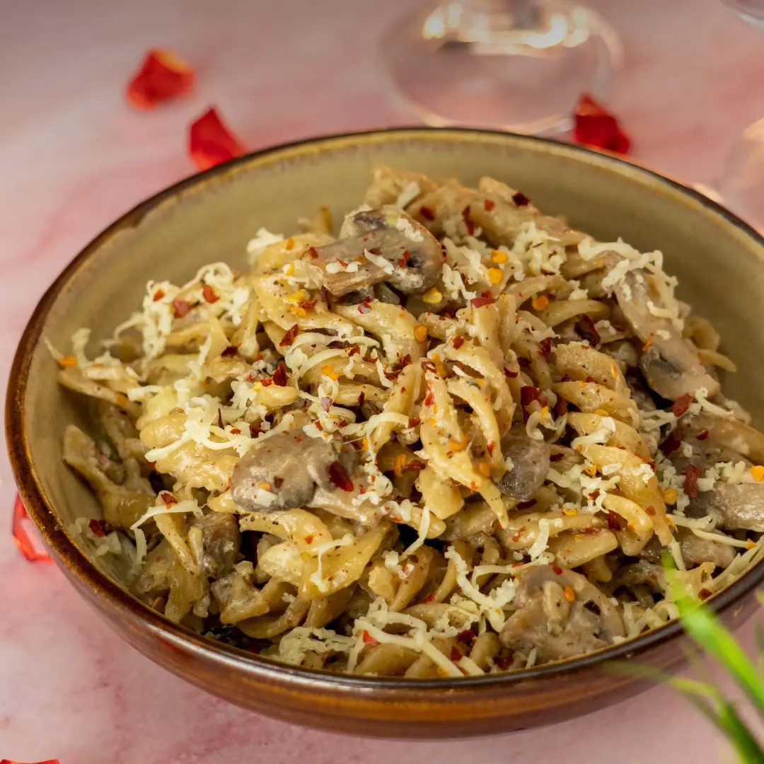 One Pot Creamy Mushroom Pasta