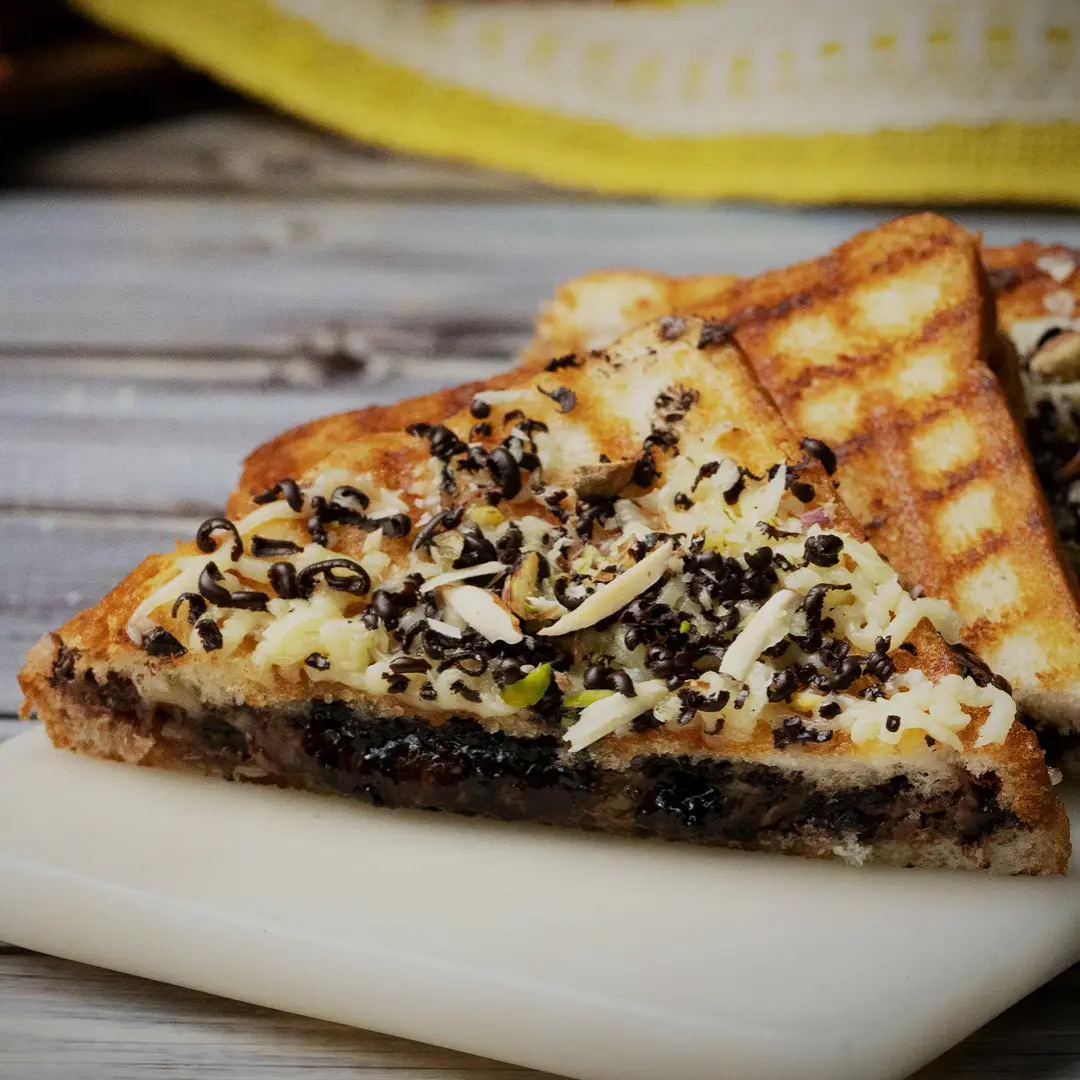 Chocolate Cheese Sandwich