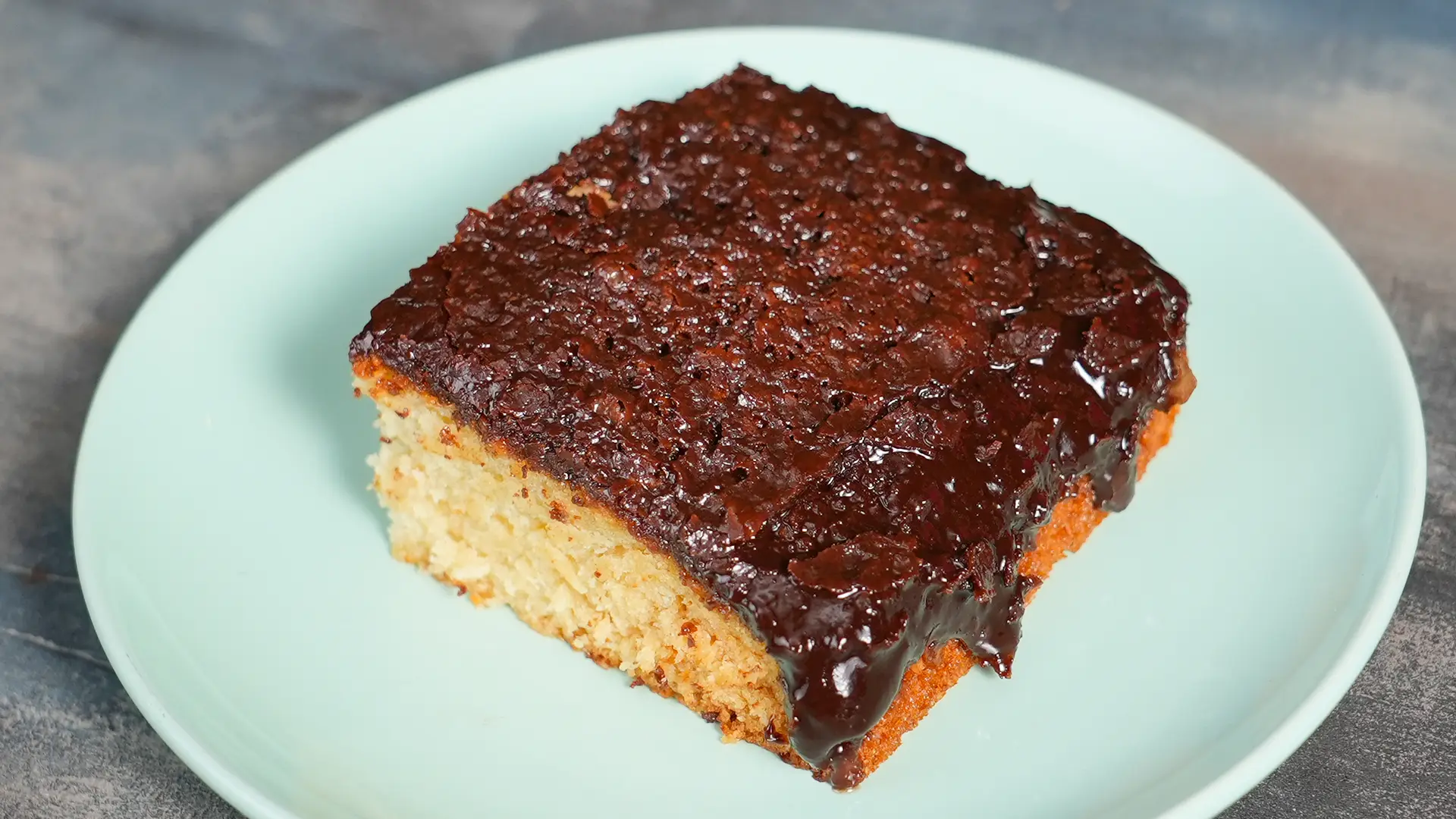 Vanilla Choco Fudge Cake