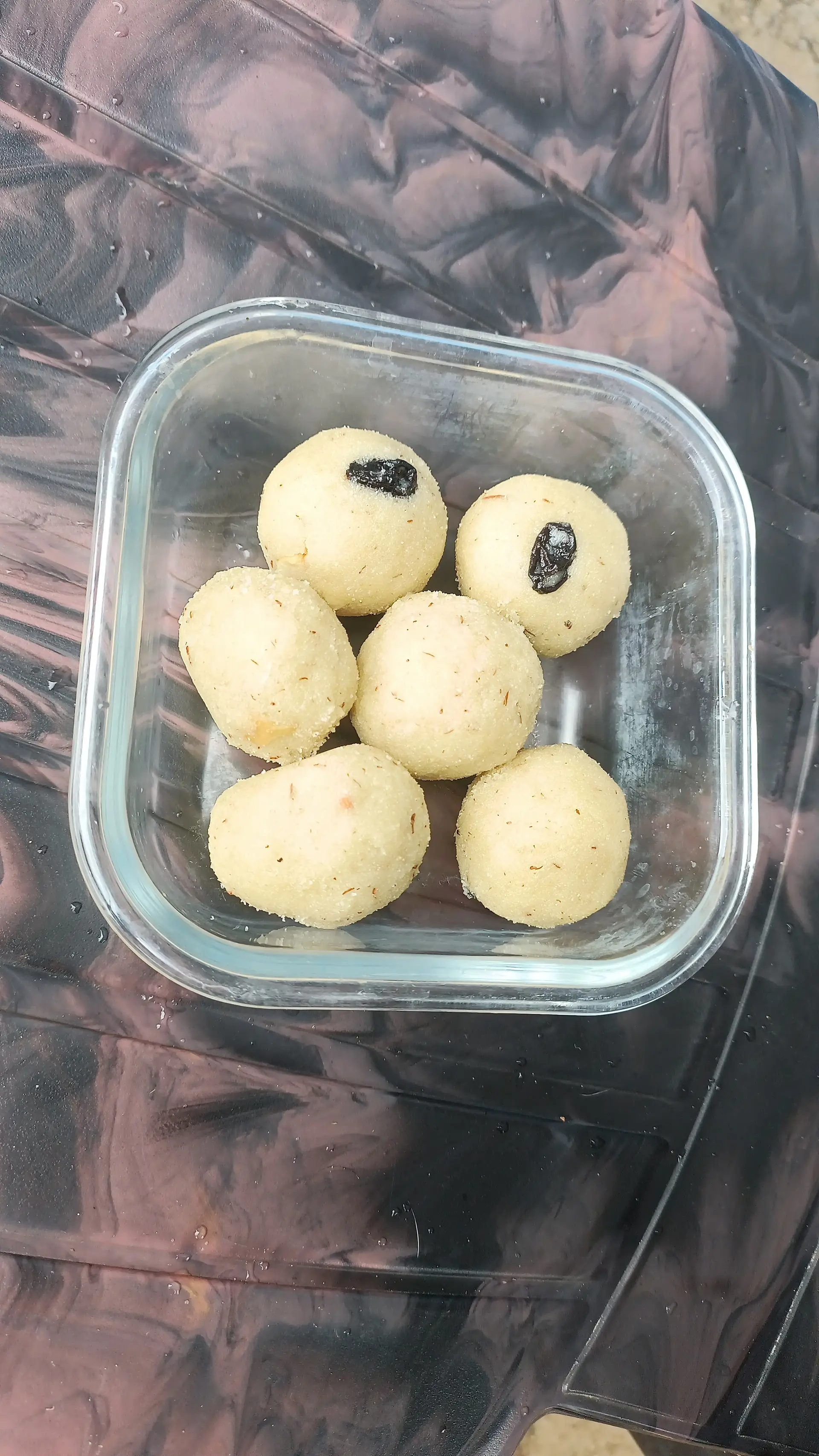 A cook's photo of Rava Laddoo