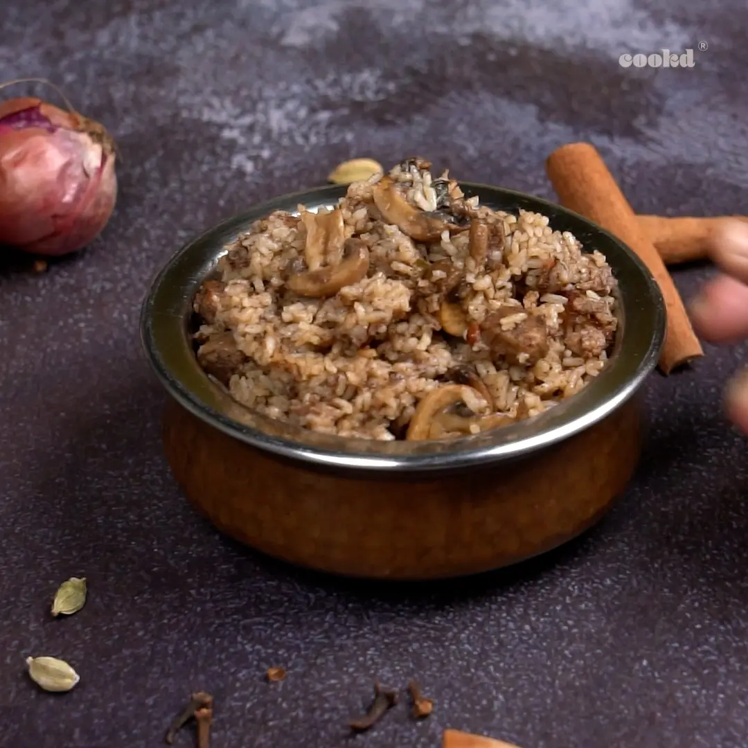 Cookd Dindigul Soya Mushroom Biryani (510 g)