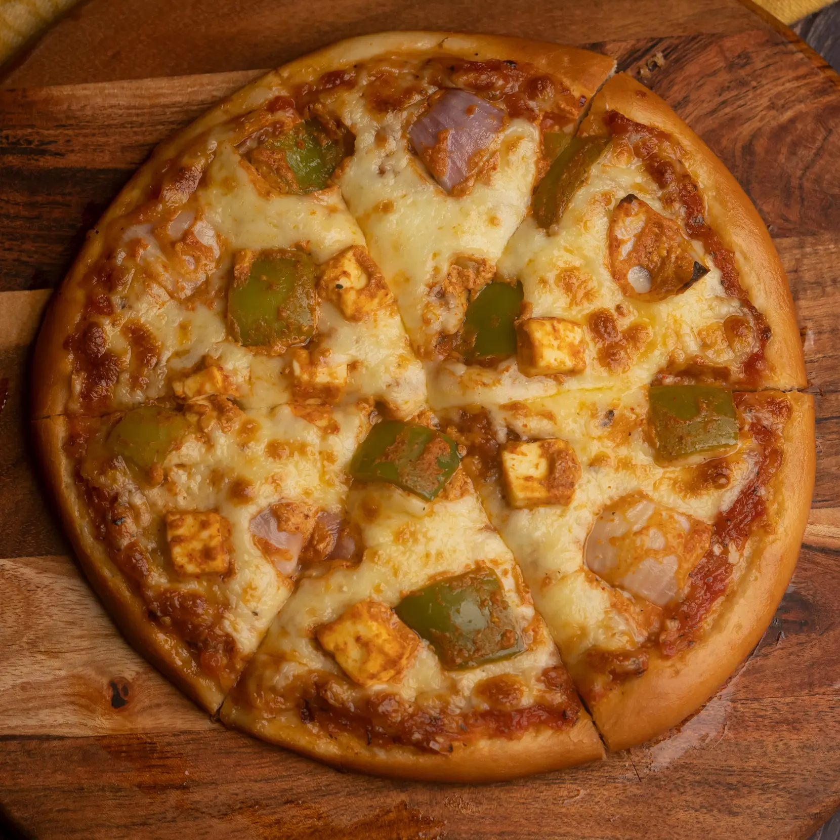 Smoked Paneer Tikka Pizza