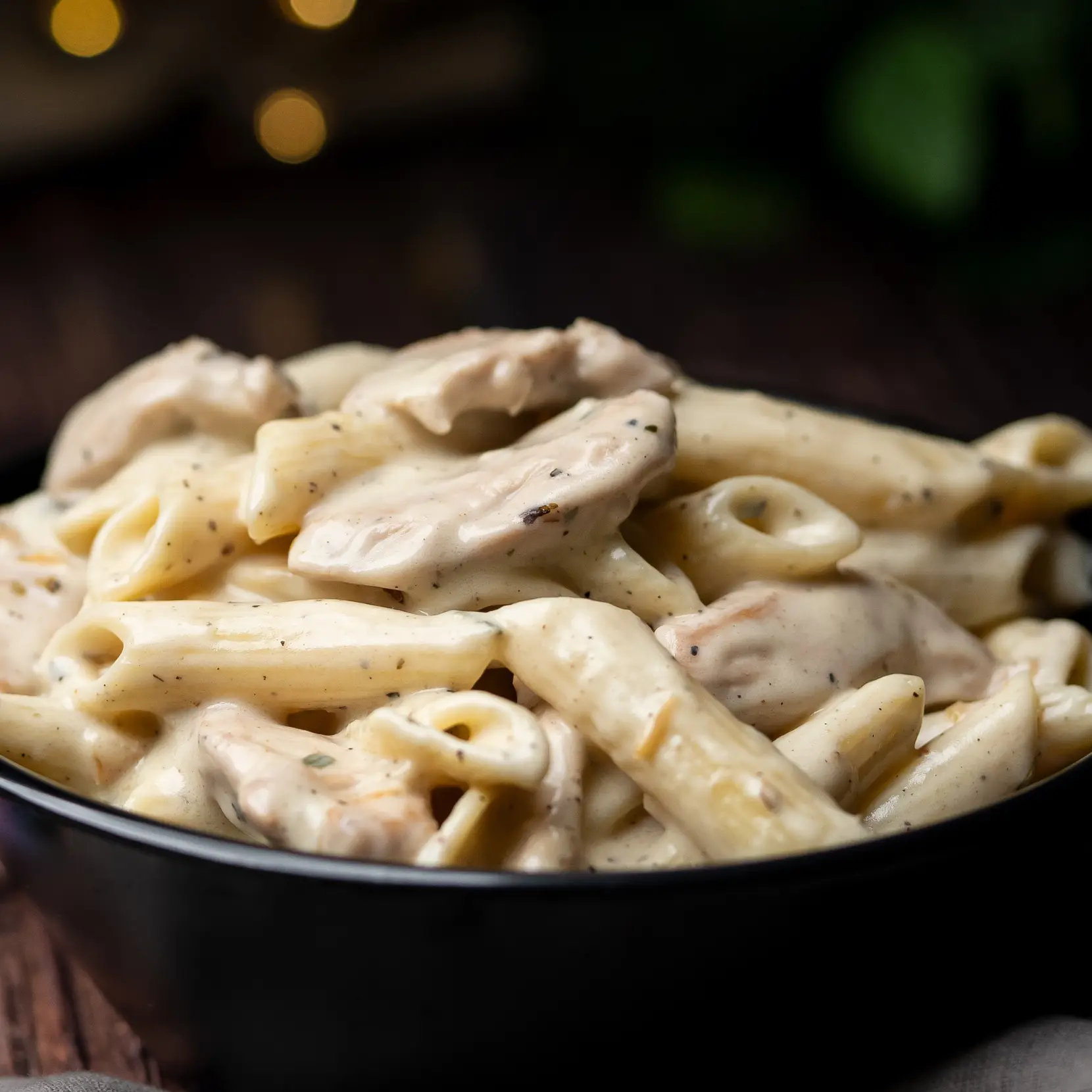 White Sauce Chicken Pasta