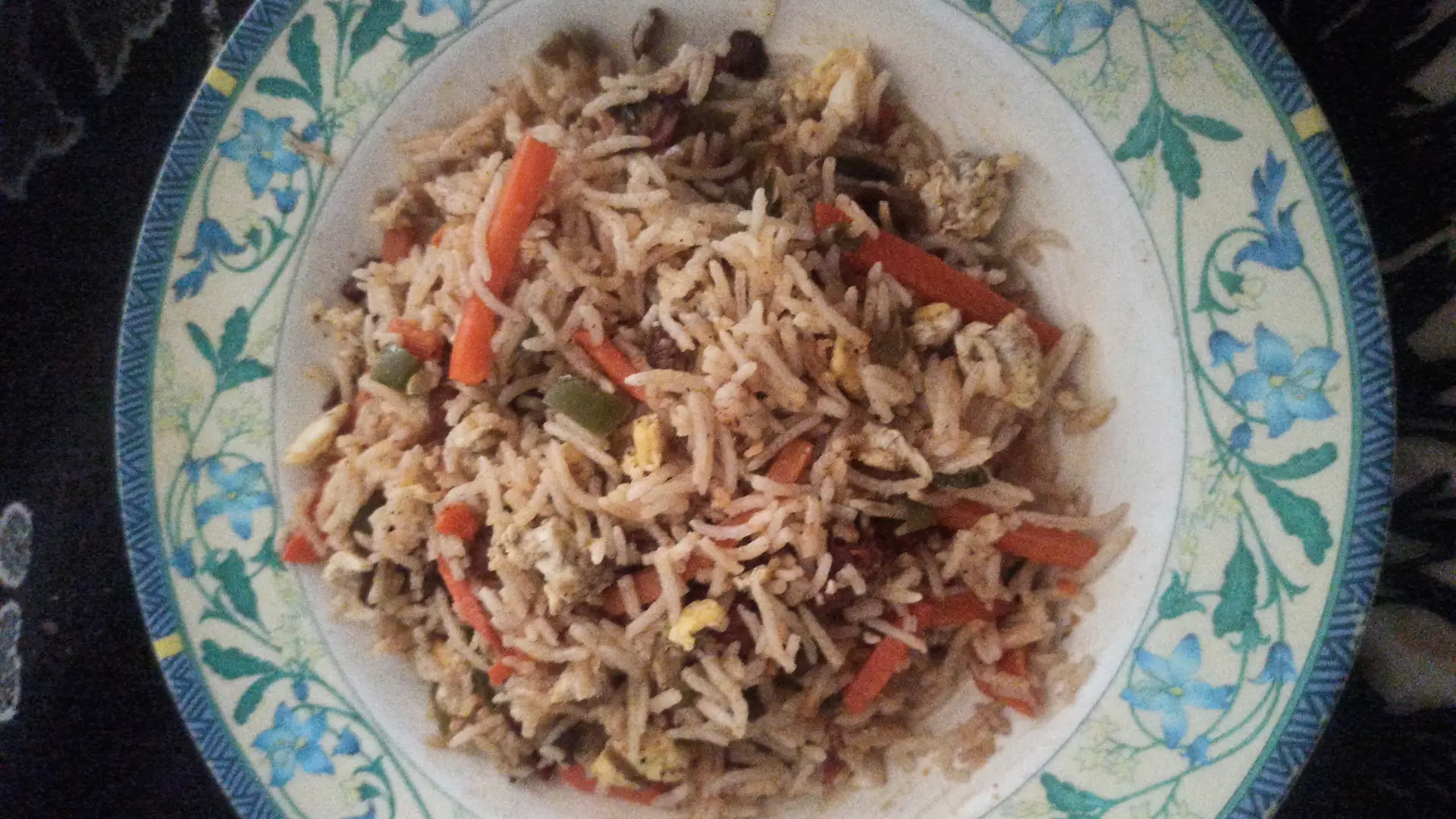 A cook's photo of टम्बलर फ्राइड राइस
