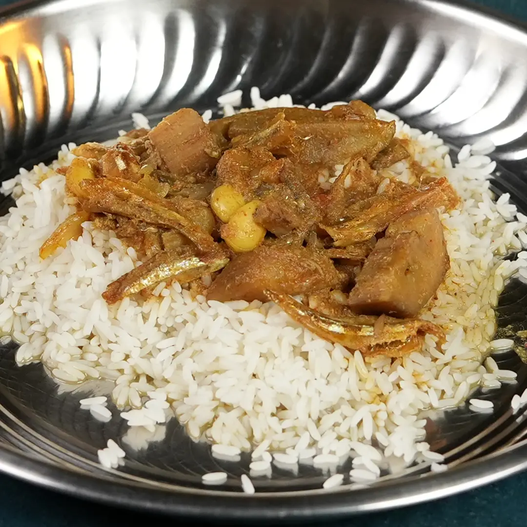 Mochai Kathirika Karuvadu Kolambu
