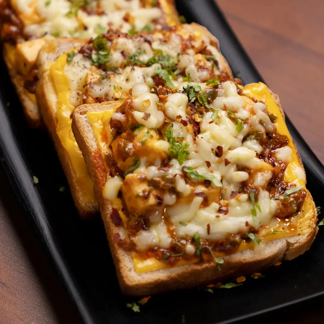 Paneer Schezwan Toast