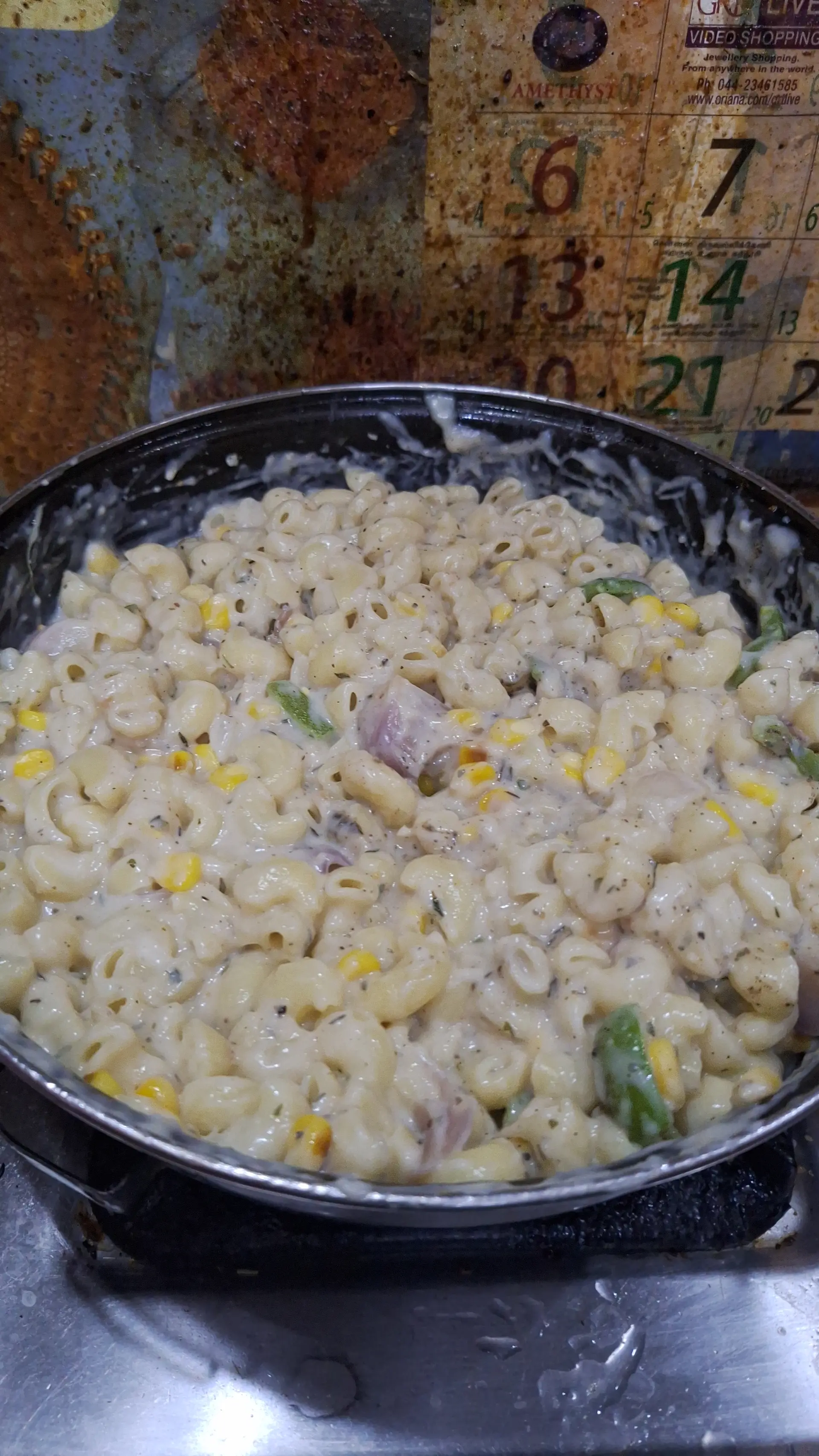 A cook's photo of White Sauce Chicken Pasta