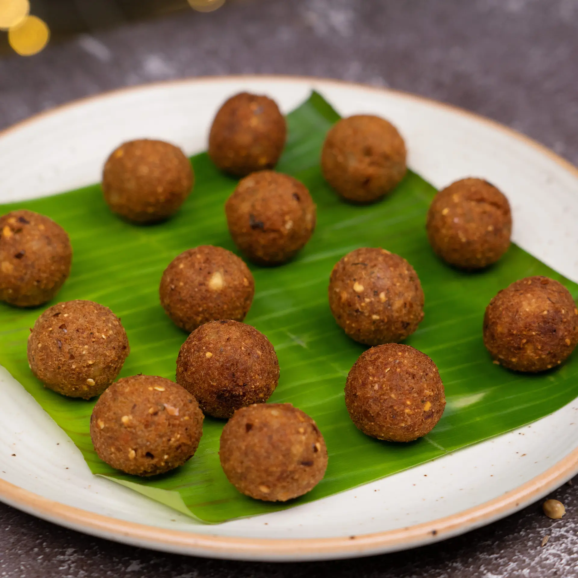 Vazhakkai Kola Urundai (Raw Banana)