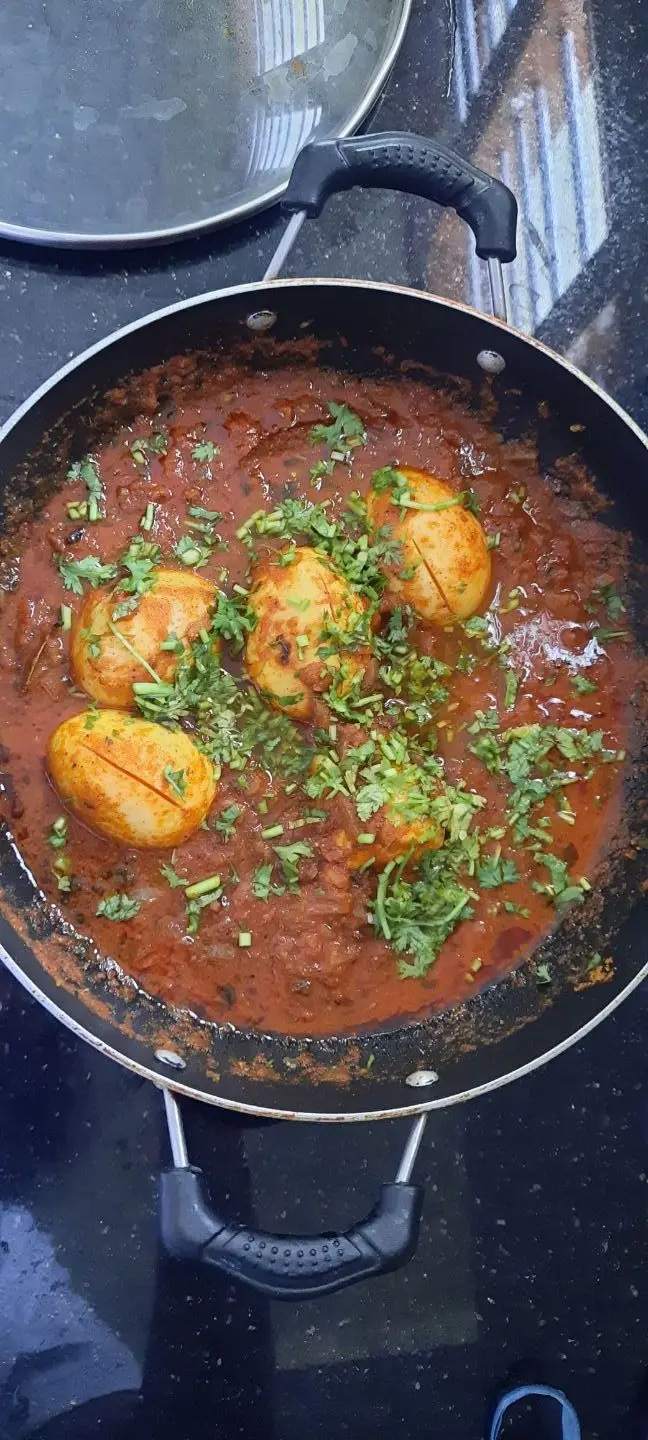 A cook's photo of Egg Curry