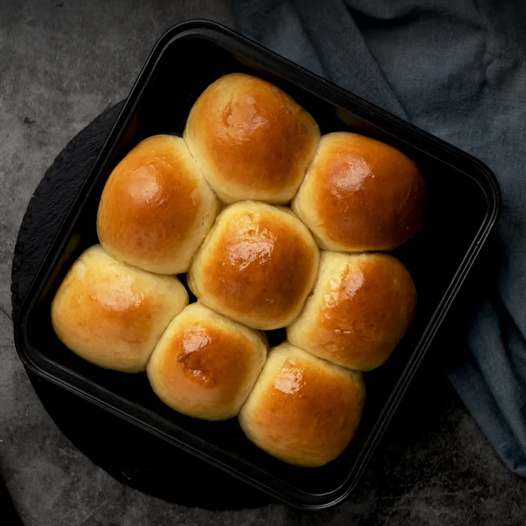 Easy Dinner Rolls