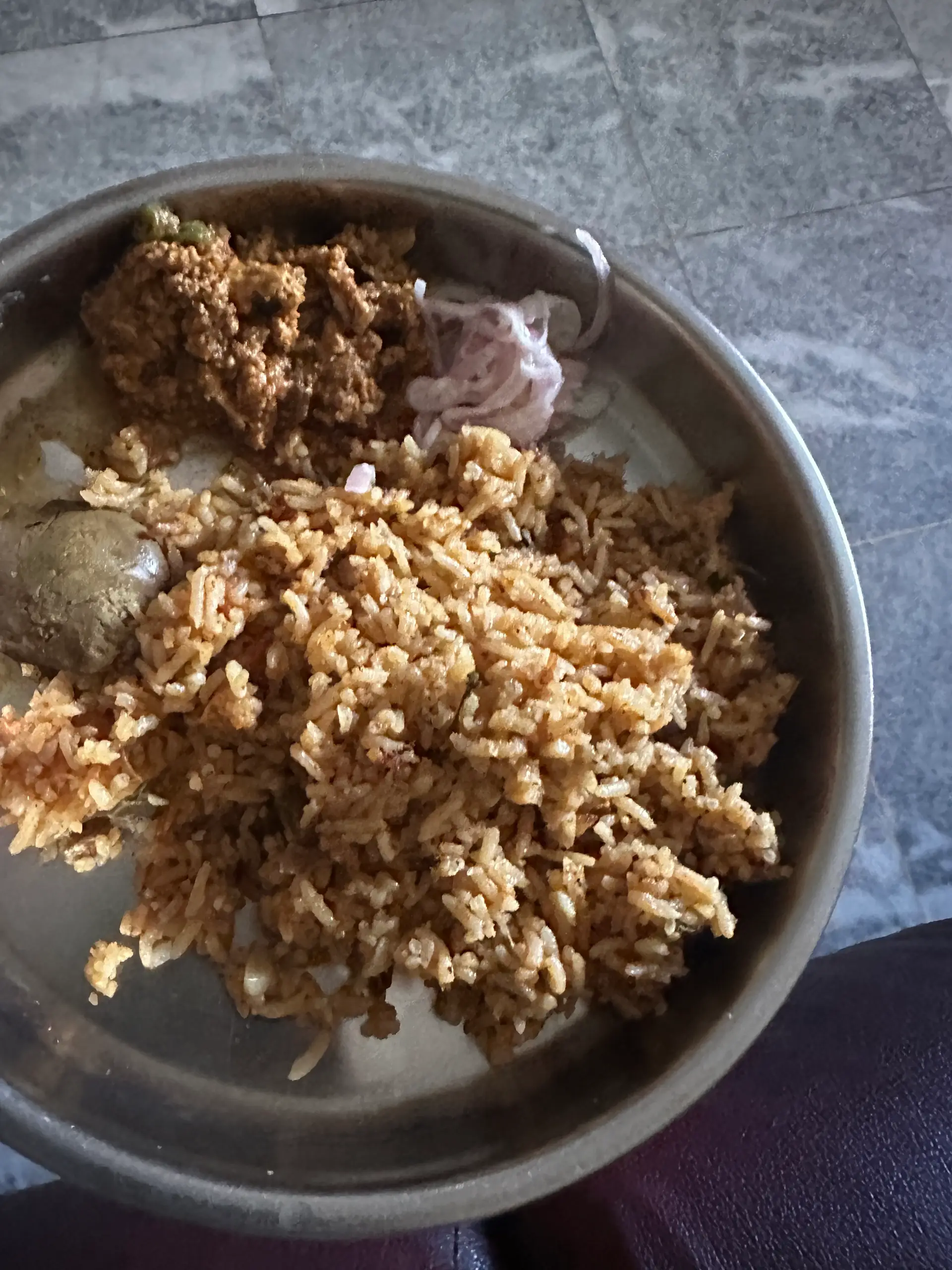 A cook's photo of வெட்டிங் ஸ்டைல் சிக்கன் பிரியாணி