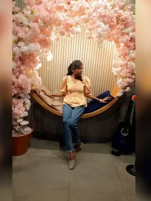 oviya